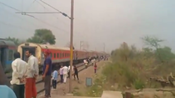 ट्रेन हादसा : Fire in the train.